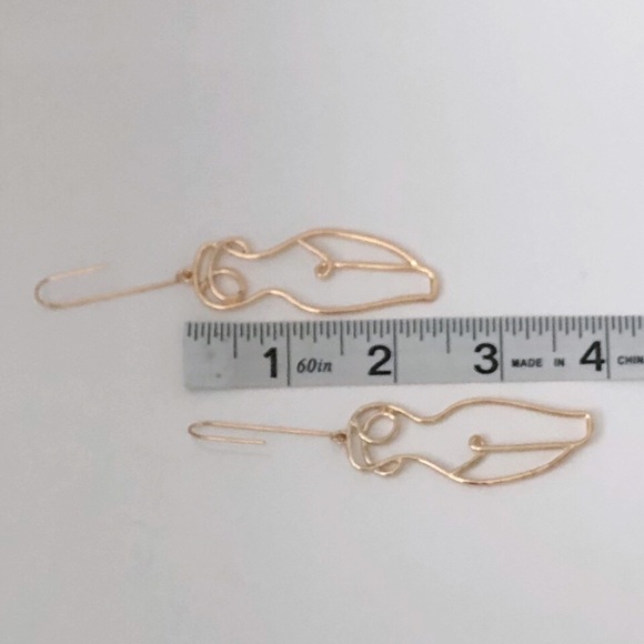 New Abstract Female Nude Body Earrings Gold Tone - Picture 6 of 7